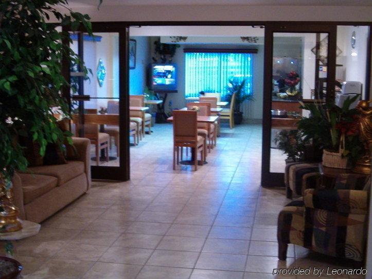 Americas Best Value Inn & Suites Ft Collins E At I-25 Форт Коллинс Ресторан фото