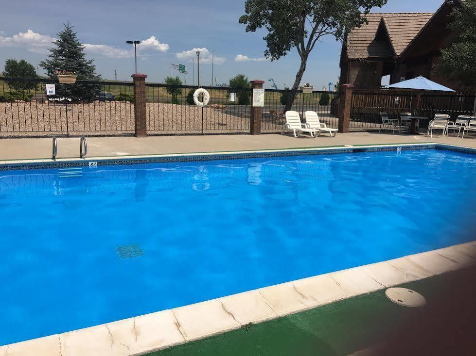 Americas Best Value Inn & Suites Ft Collins E At I-25 Форт Коллинс Экстерьер фото