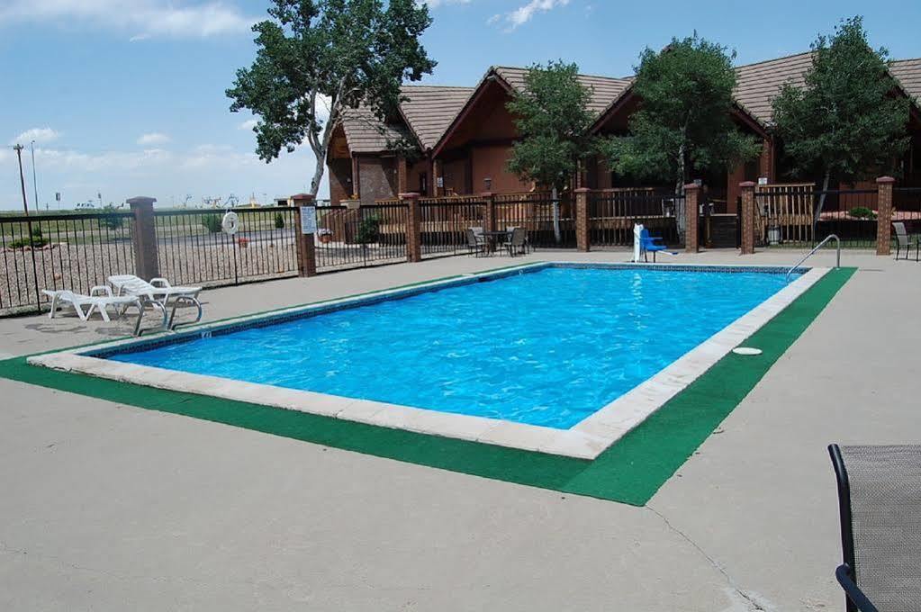 Americas Best Value Inn & Suites Ft Collins E At I-25 Форт Коллинс Экстерьер фото