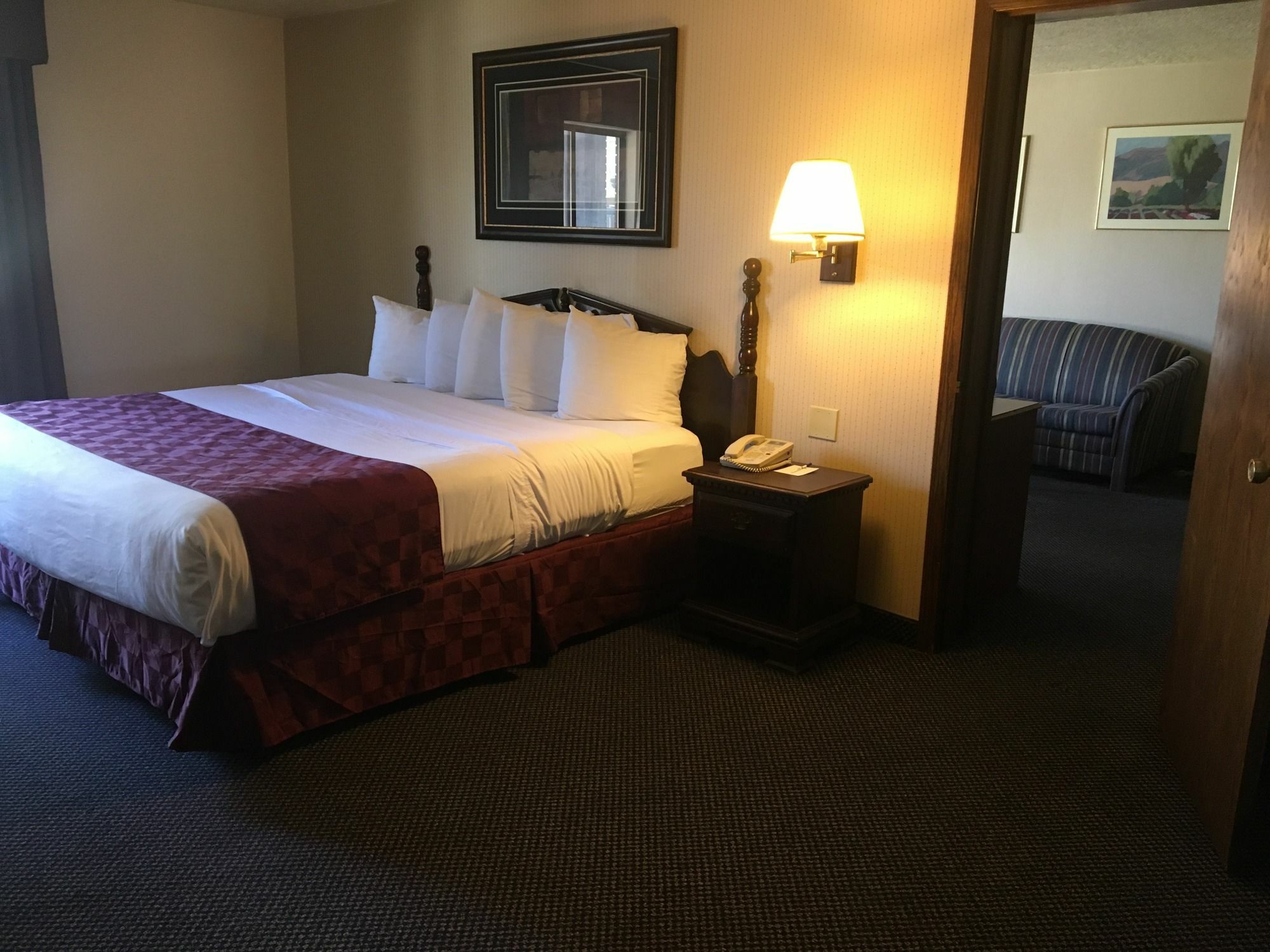 Americas Best Value Inn & Suites Ft Collins E At I-25 Форт Коллинс Экстерьер фото